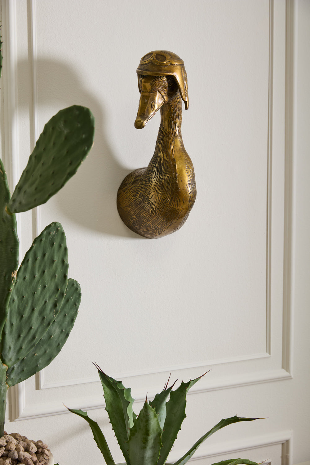 E+E Wall Mount Charlie 6.75"x 18"