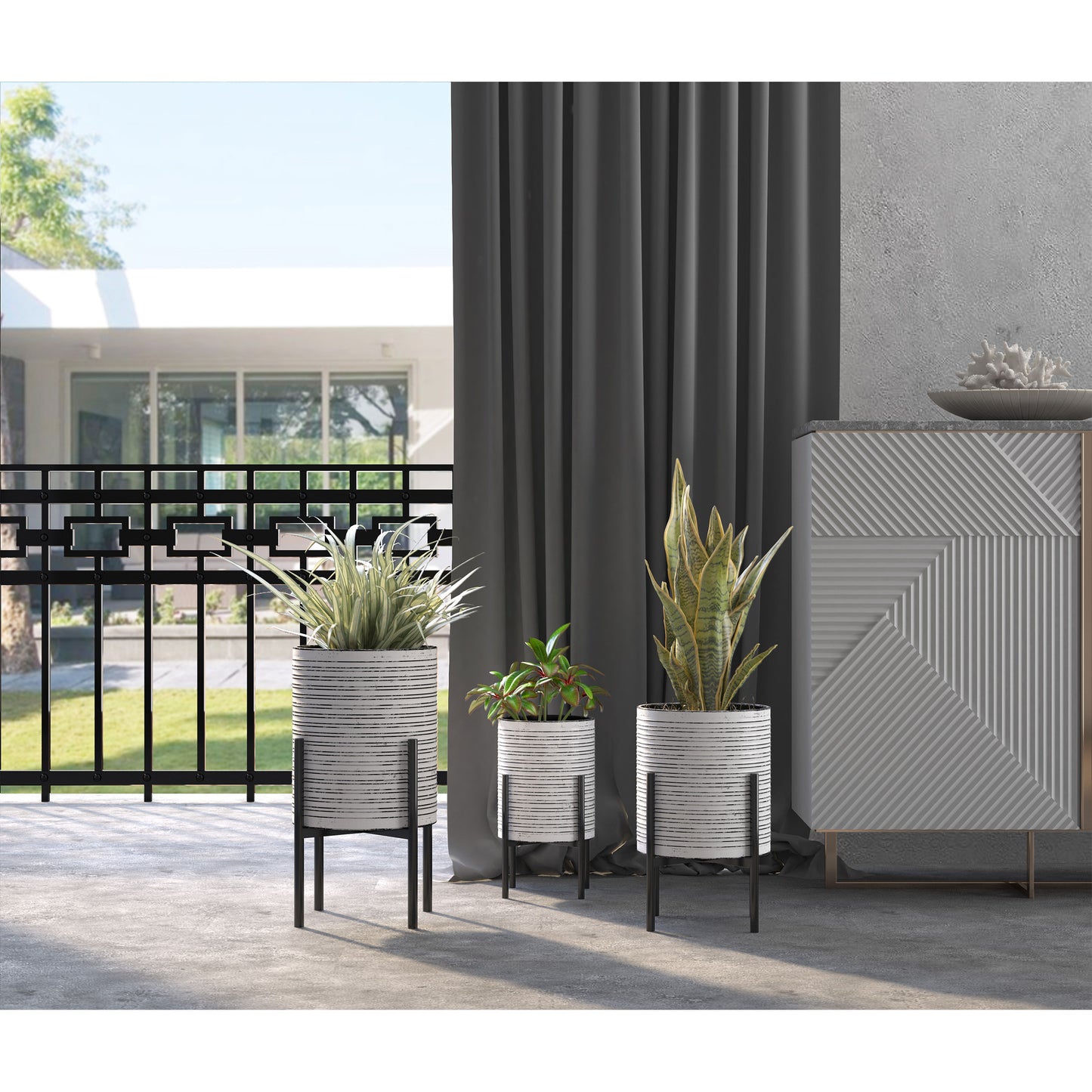 Willow Metal Floor Planters Small C